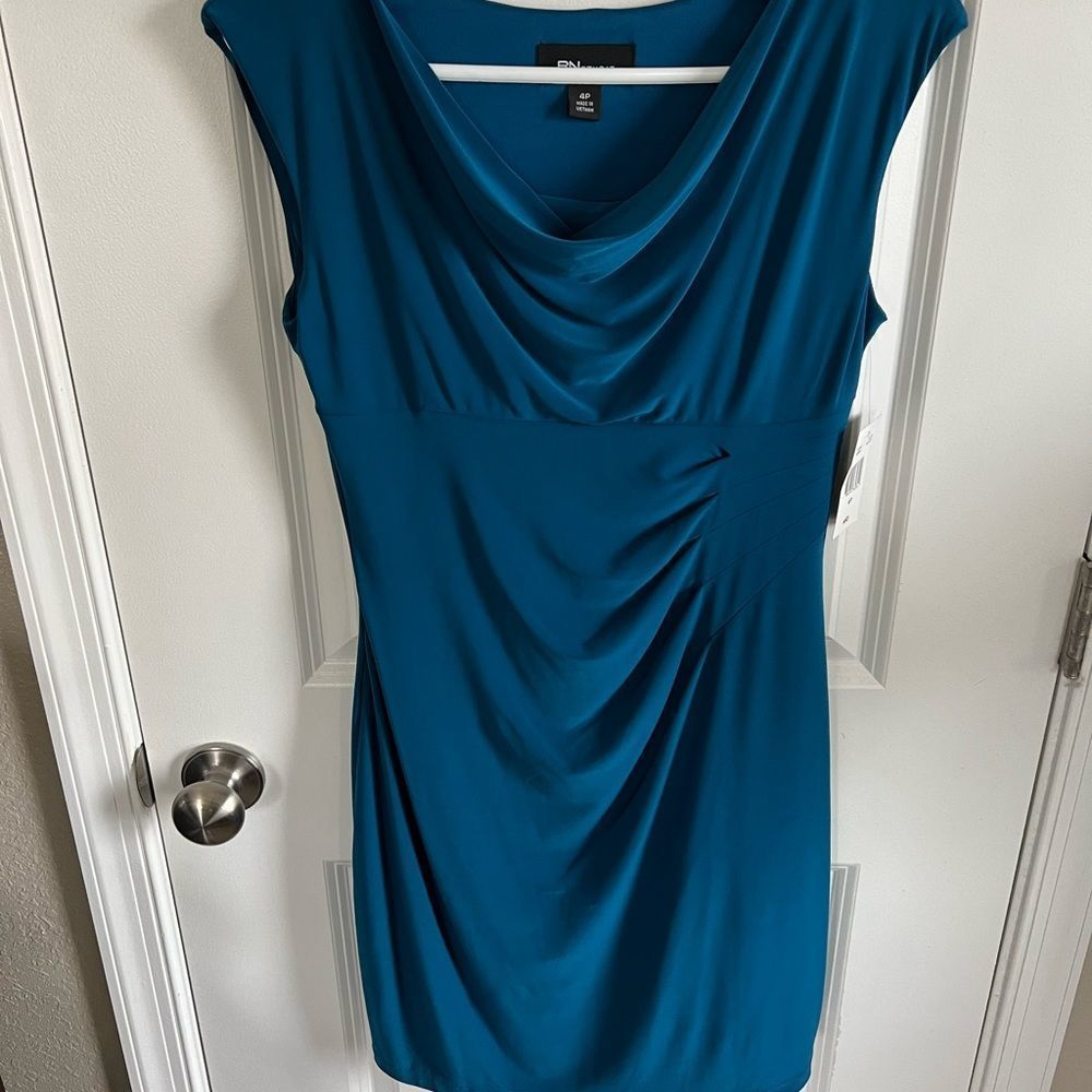 NWT RN Studio Dress in Peacock Blue. Size 4P. Stunning color!
